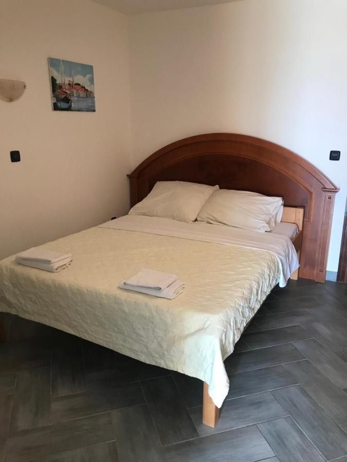 Rooms Laura Medulin Bagian luar foto