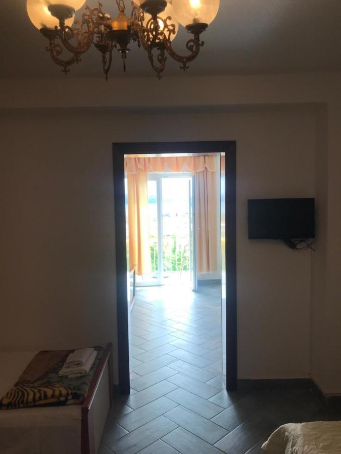 Rooms Laura Medulin Bagian luar foto