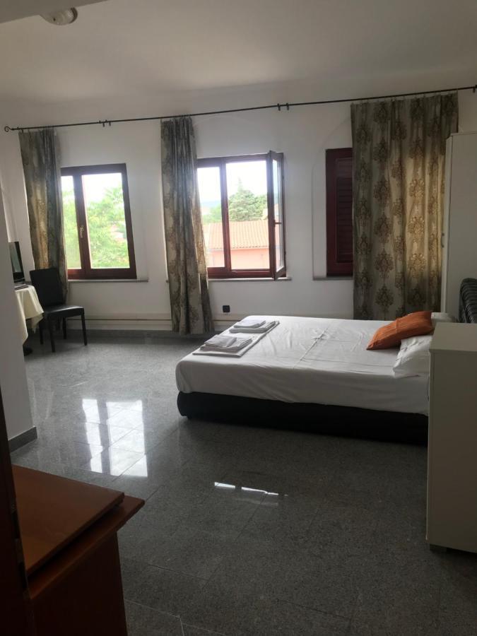 Rooms Laura Medulin Bagian luar foto